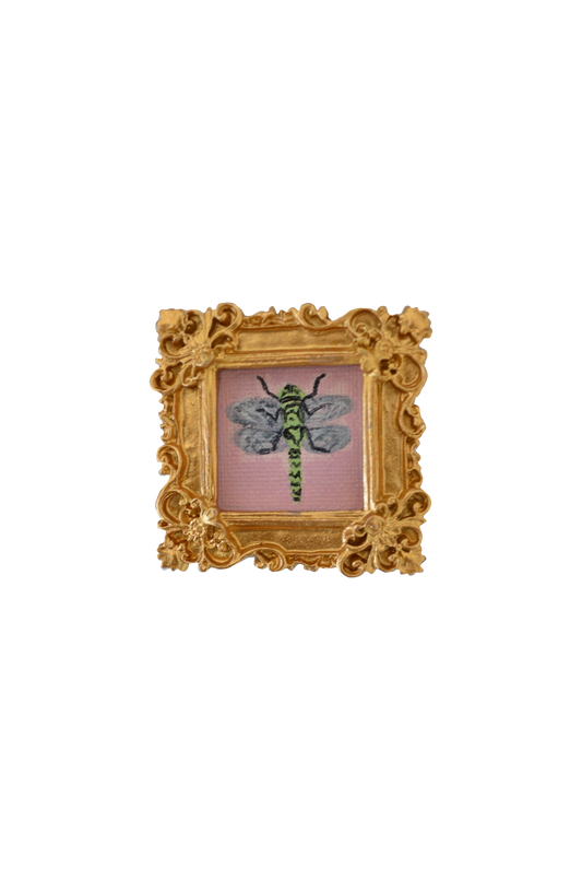 Green dragonfly magnet