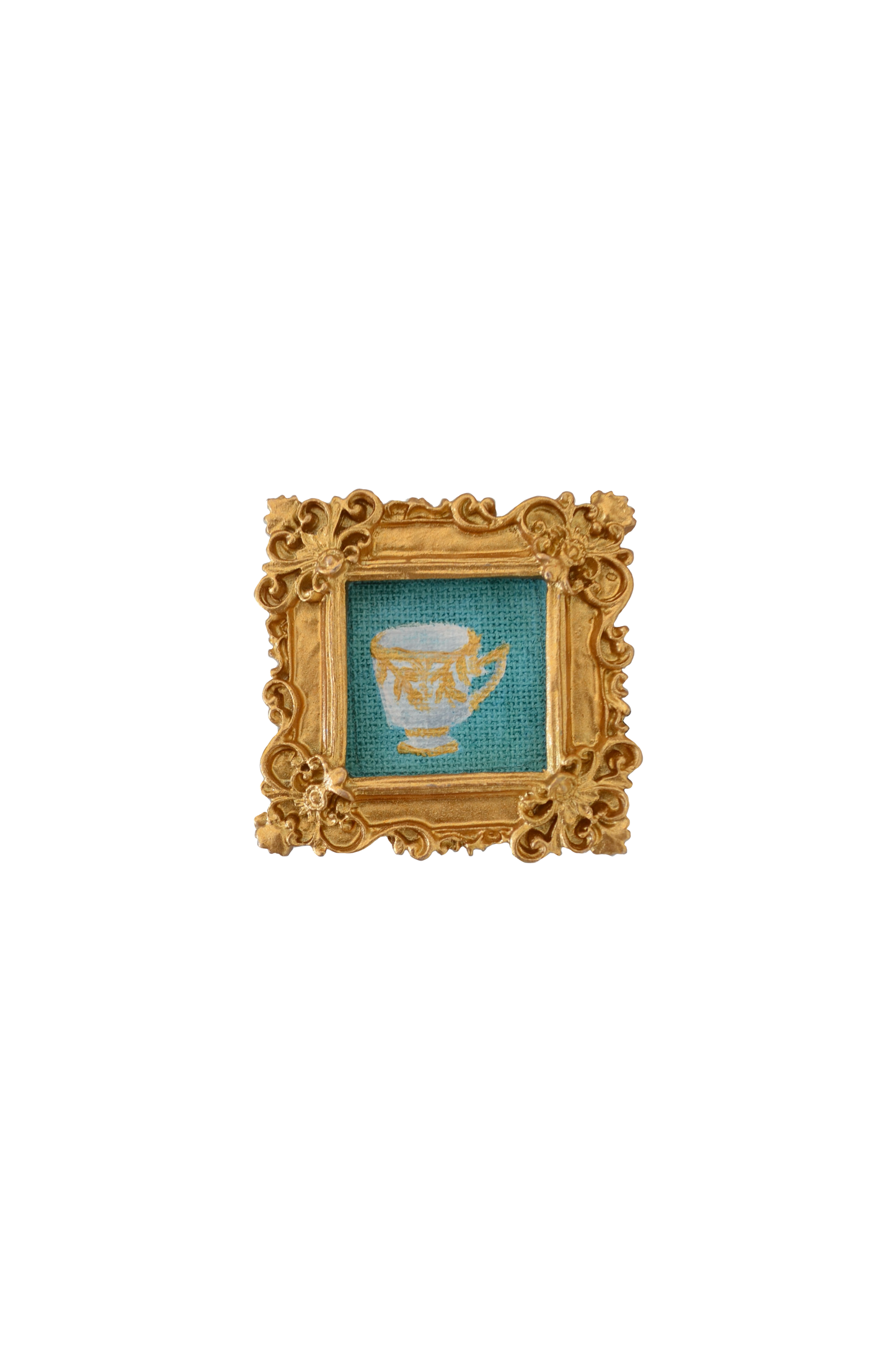 Gold teacup magnet