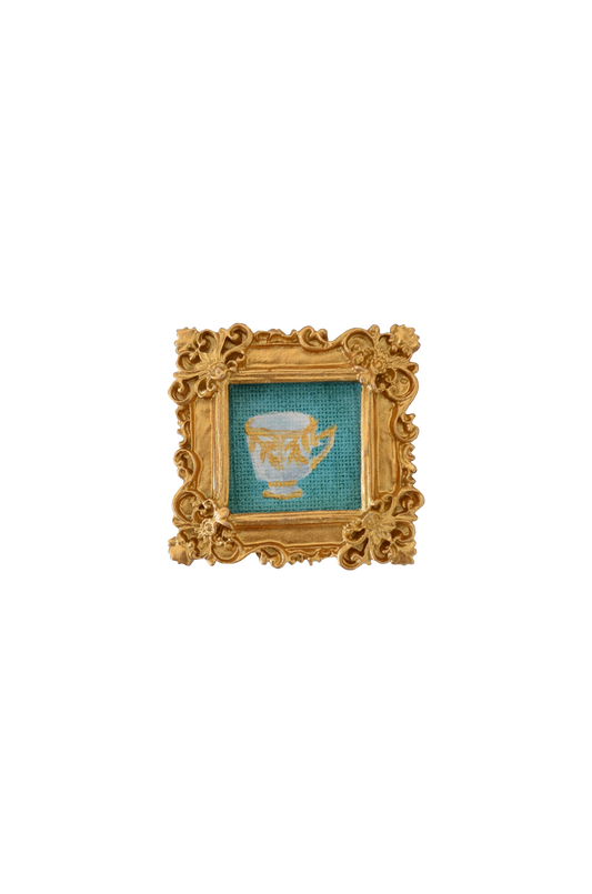 Gold teacup magnet